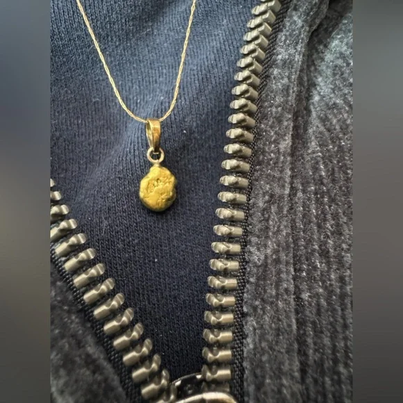 E.DeHaven 22k Nugget Pendant - Picture 3 of 8